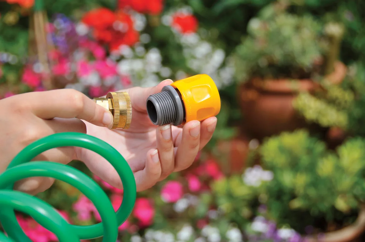 Adaptateur Hozelock pour tuyau plat et tuyau spiralé – Image 2